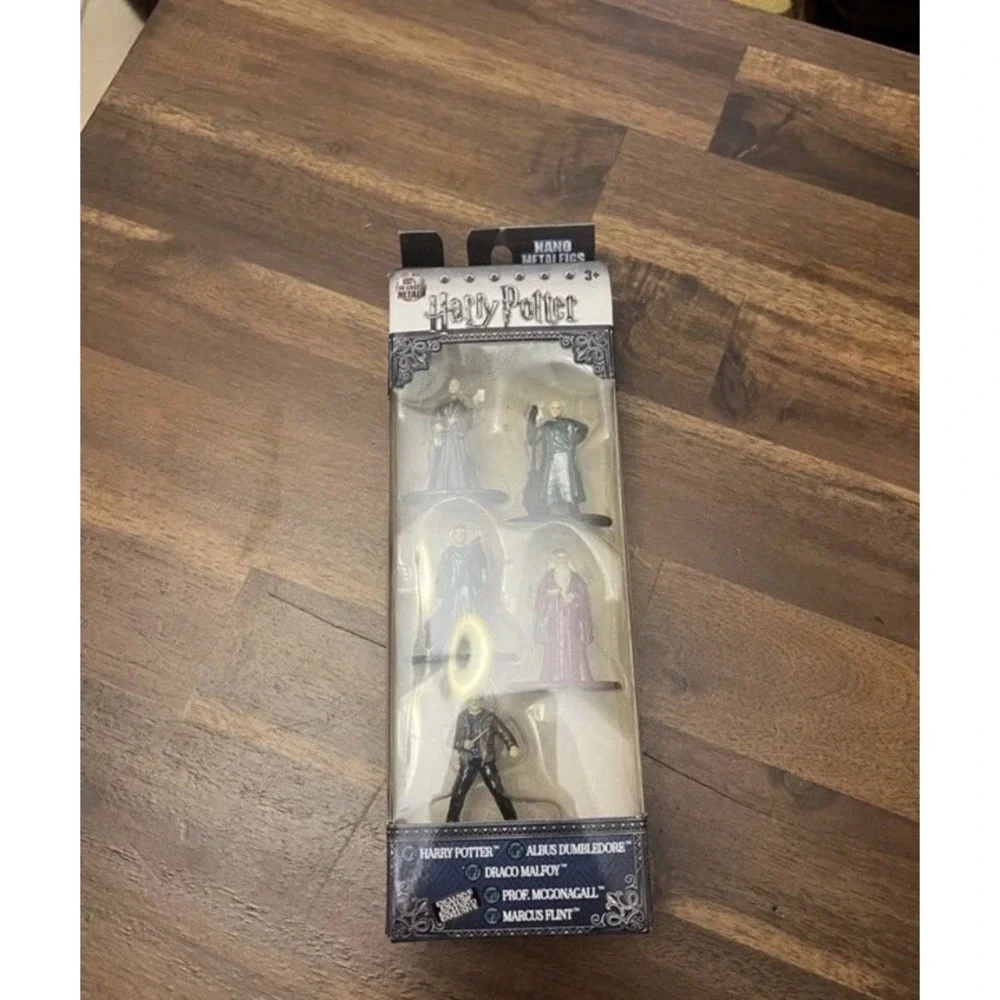 HARRY POTTER NANO METAL FIGURES box set‎